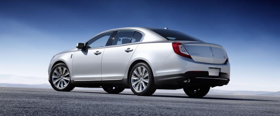  Lincoln MKS 2013 года  (фото 14 из 17)